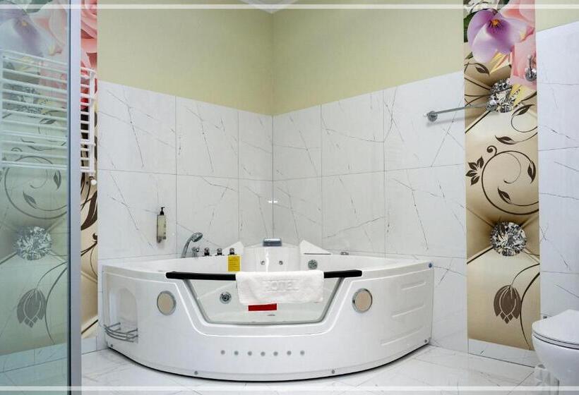 شقة غرفة واحدة, Perla