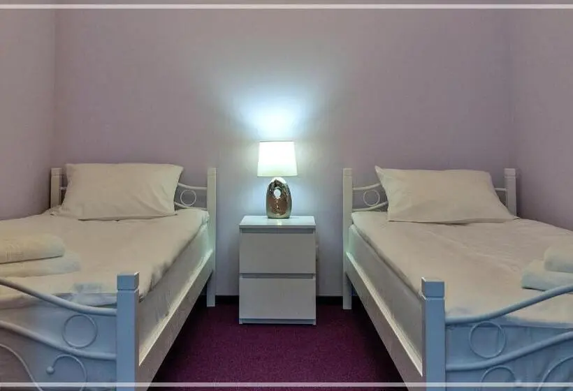 Suite, Perla