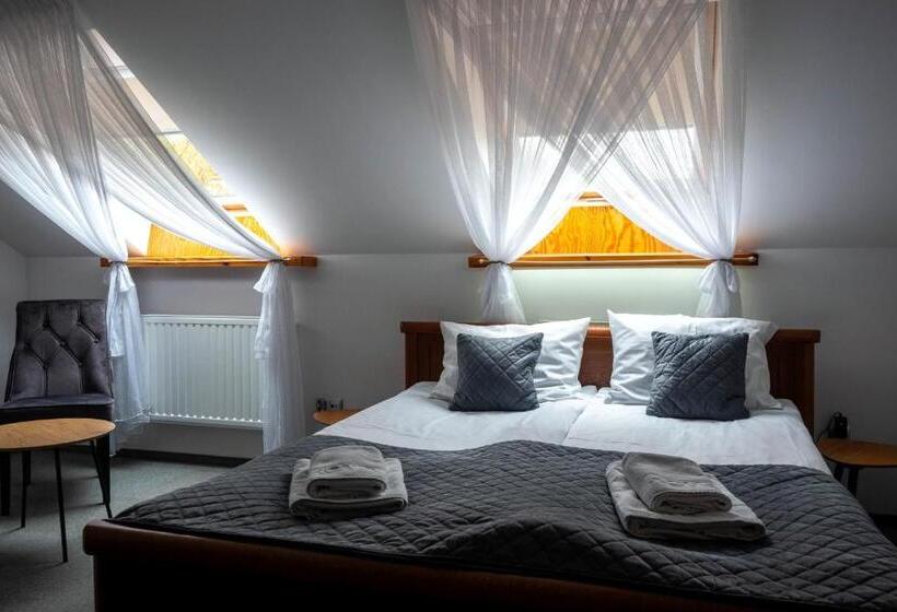 غرفة قياسية, Perla