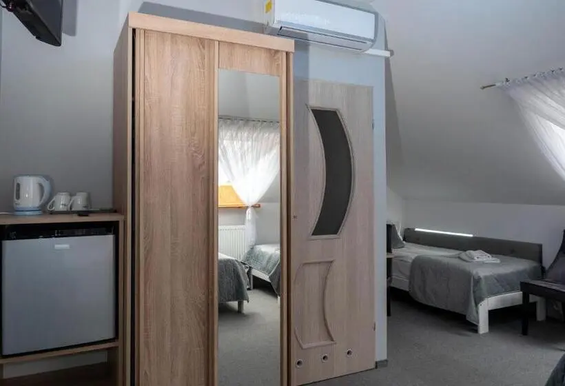 Chambre Triple Standard, Perla