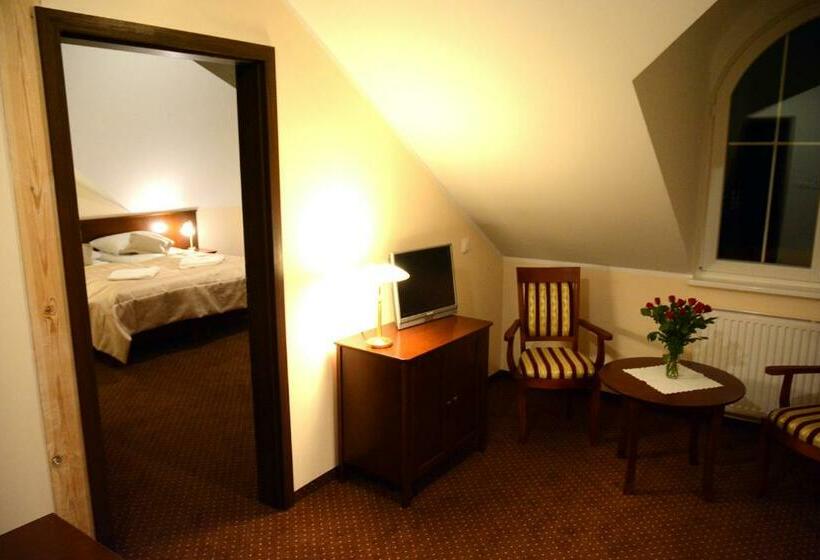 סטודיו סטנדרט עם מרפסת, Dworek Jamneński