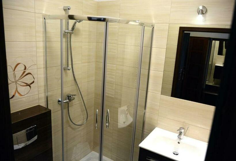 סטודיו סטנדרט עם מרפסת, Dworek Jamneński