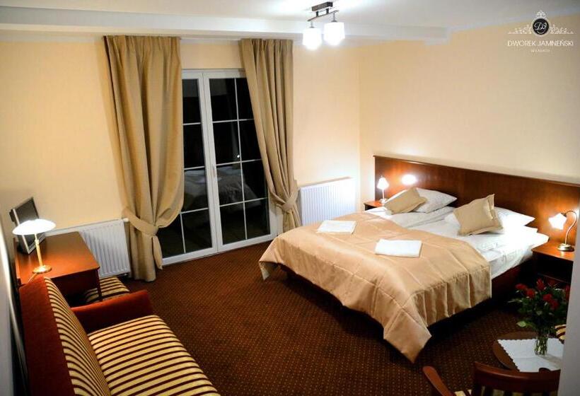 חדר לארבעה סטנדרטי עם מרפסת, Dworek Jamneński