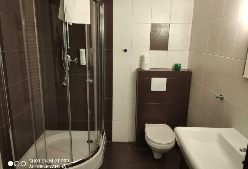 חדר סופריור, Dworek Peszków