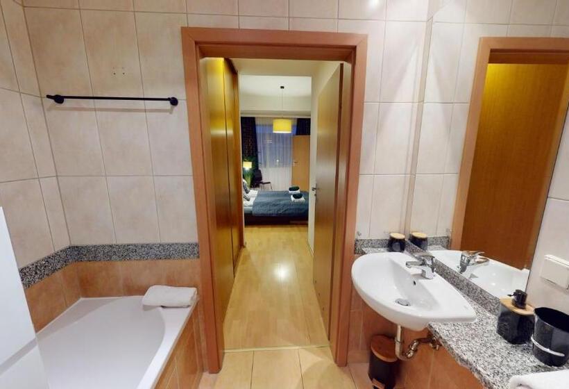 スイート（家族用）, Szewska 72 Market Square Tectumapartments