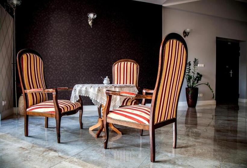 غرفة قياسية, Zajazd U Beaty I Violetty