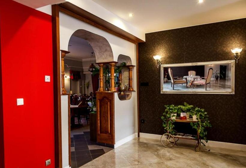 غرفة قياسية, Zajazd U Beaty I Violetty