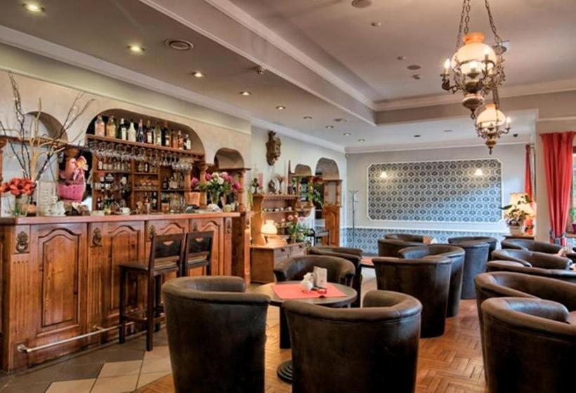 غرفة قياسية, Zajazd U Beaty I Violetty