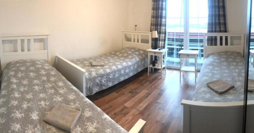Номер Стандарт Трехместный, Route 7 Rooms