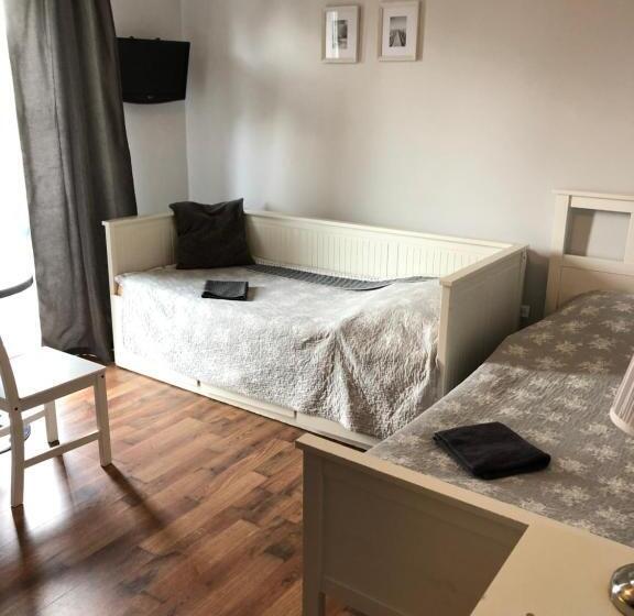 スタンダードルーム, Route 7 Rooms