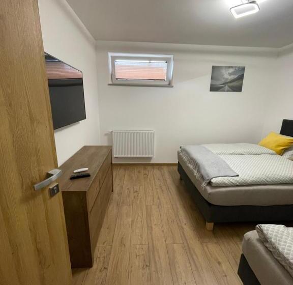 Апартаменты 1 Спальня, Route 7 Rooms