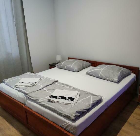 اتاق استاندارد, Hostel 36