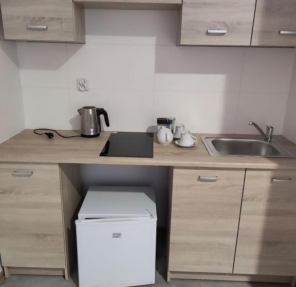 اتاق استاندارد, Hostel 36