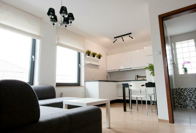 חדר משפחתי דלוקס, Apartamenty Mesa Grill Restaurant Cafe