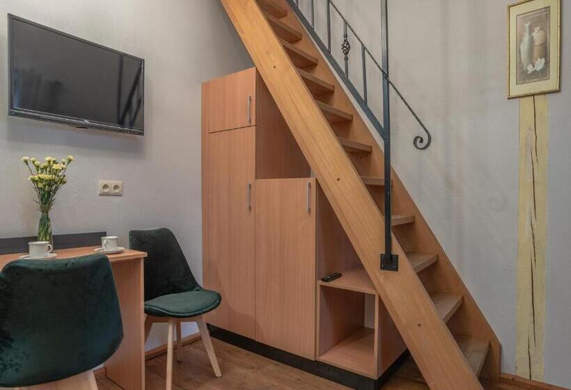 Трежместный Номер Economy, Dom Potok