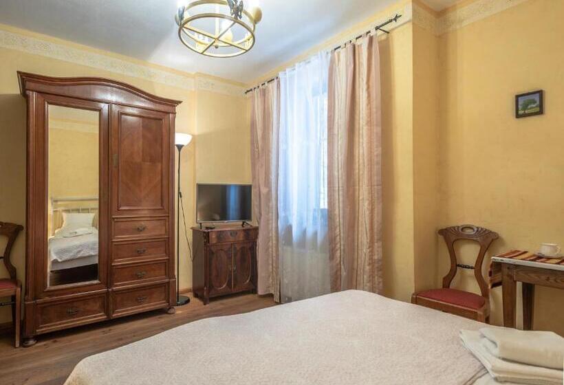 Номер Стандарт, Dom Potok