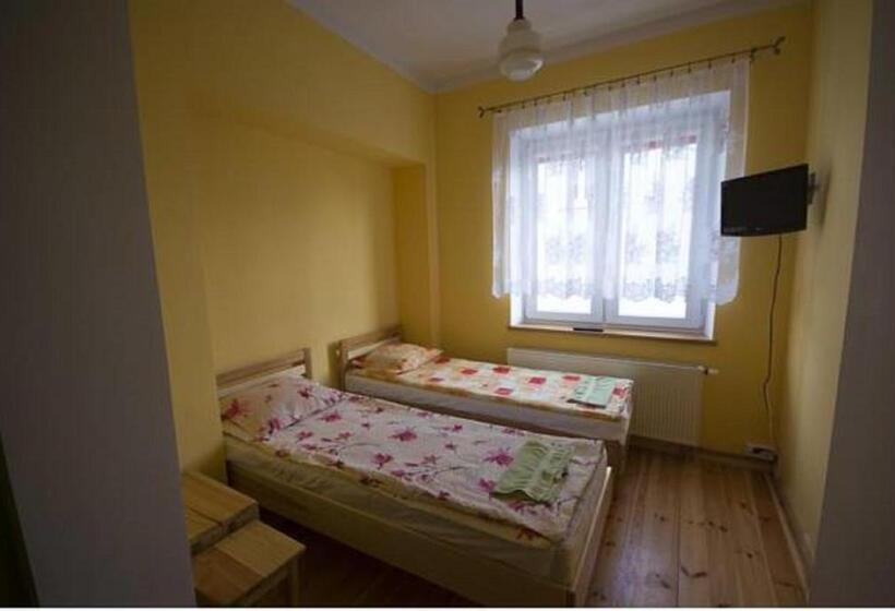 غرفة قياسية رباعية, Iskra