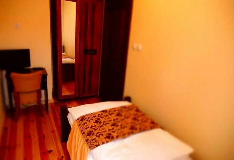 スタンダードシングルルーム, Noclegi U Kawalca