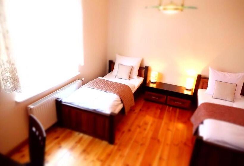 スタンダードルーム, Noclegi U Kawalca