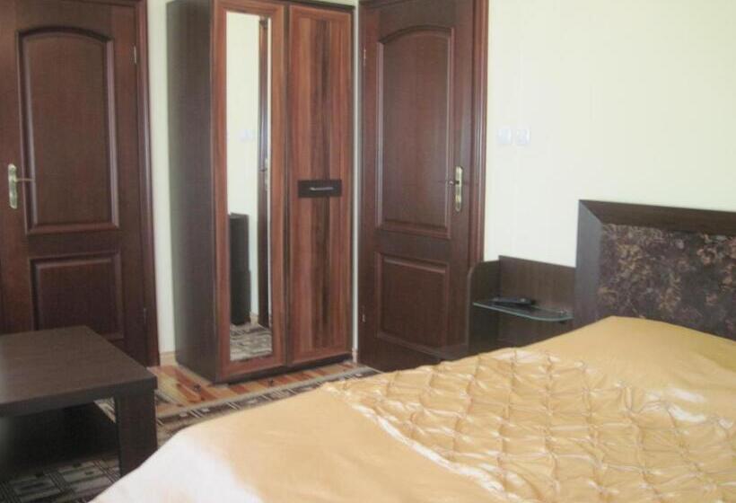 スタンダードルーム, Noclegi U Kawalca