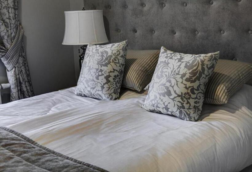 חדר סטנדרט, Pałac W Bądzowie