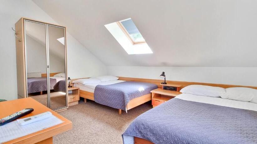 标准间, Pensjonat Na Górce   Widok Na Jezioro Solińskie I Góry 534 556 639