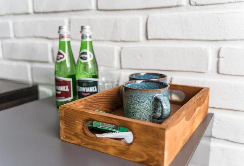 اتاق سوپریور با چشم‌انداز شهر, Trybunalska