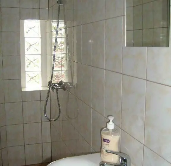 Basic-huone, Villa Centrum