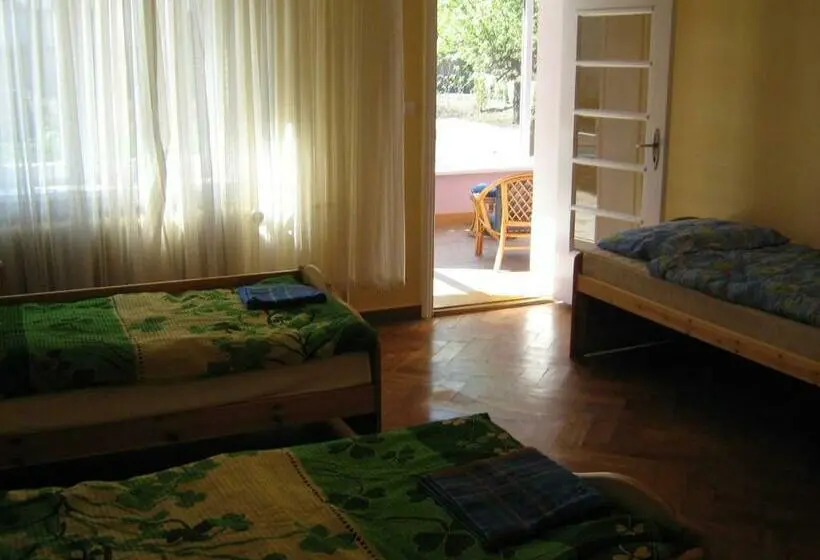 Standard Triple Room with Terrace, Villa Centrum
