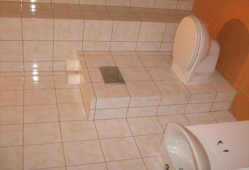 חדר סטנדרט לשלושה, Villa Centrum