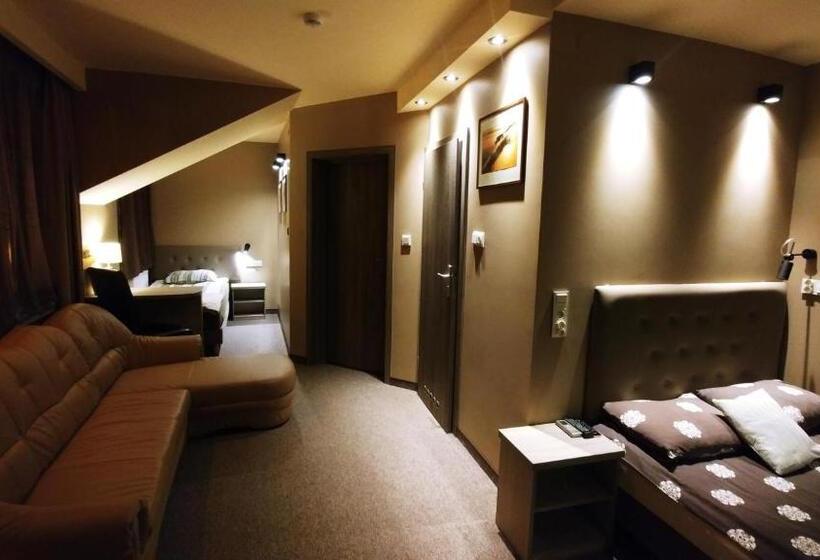 Семейный Номер, Villa Garden Kutno Centrum