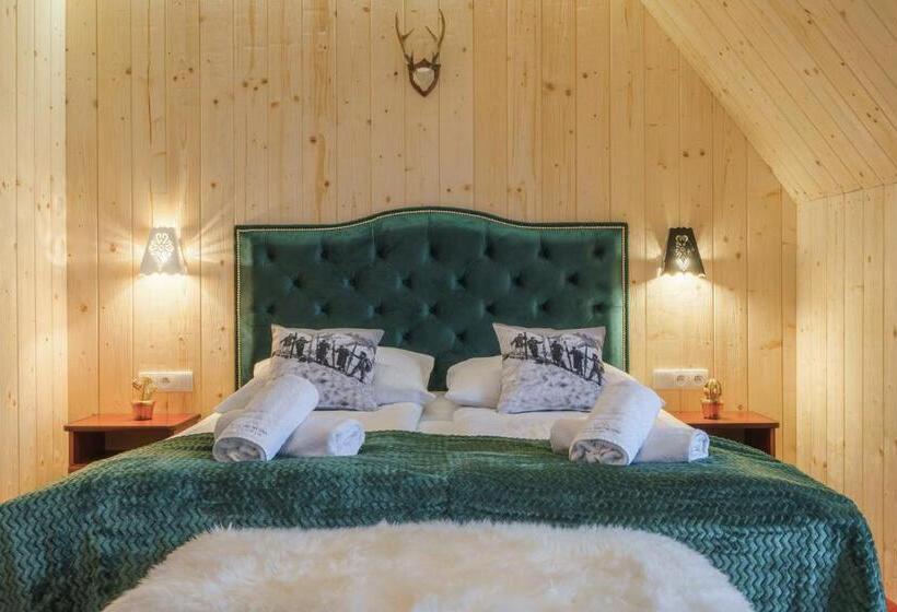 חדר סטנדרט לשלושה עם מרפסת, Willa Swoboda Garden Spa