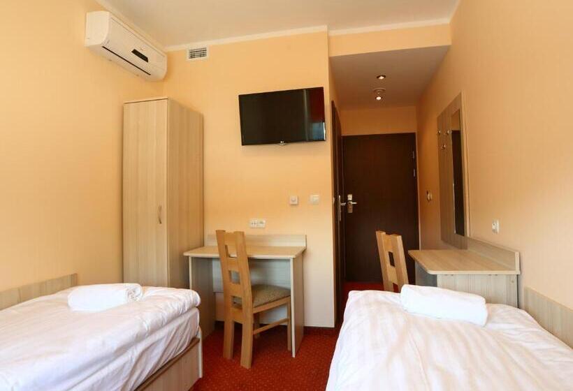 Номер Стандарт, Hostel żywiec