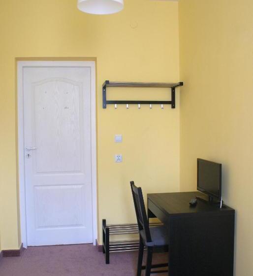 اتاق استاندارد یک نفره, Hostel Zamość   Pokoje Gościnne