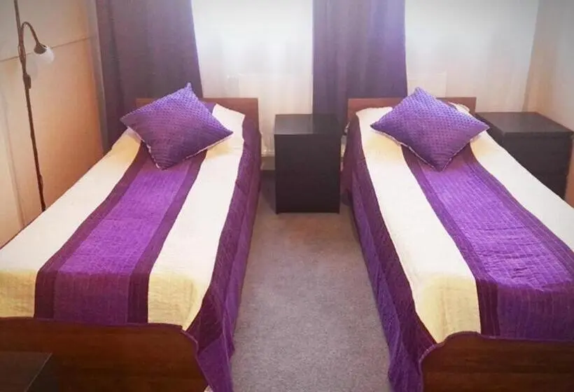 バス共有のスタンダードルーム, Hostel Zamość   Pokoje Gościnne