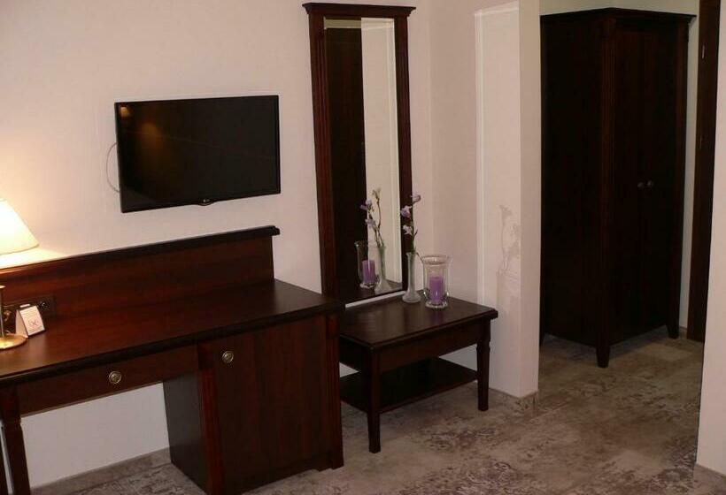 اتاق استاندارد, Biały Dwór