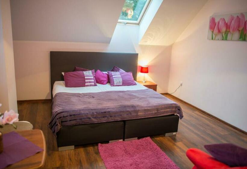 اتاق لوکس, Dolce Vita