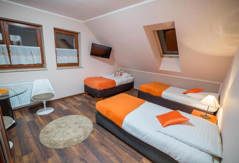 اتاق لوکس خانوادگی, Dolce Vita