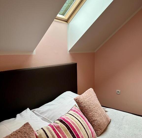 اتاق لوکس, Dolce Vita