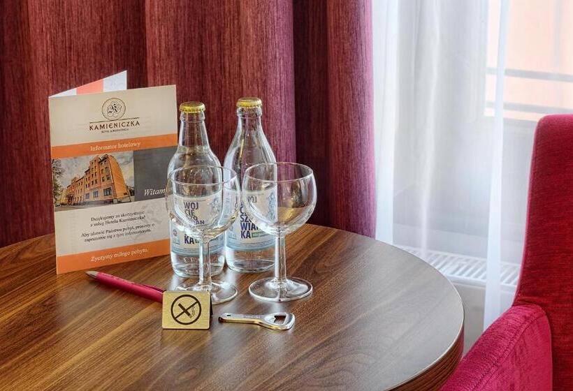 חדר סטנדרט, Kamieniczka