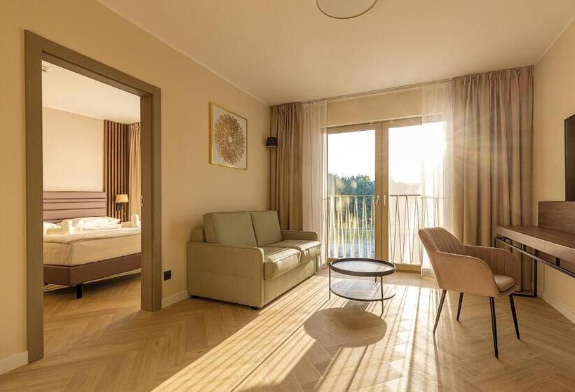 סטודיו דלוקס, Meridian