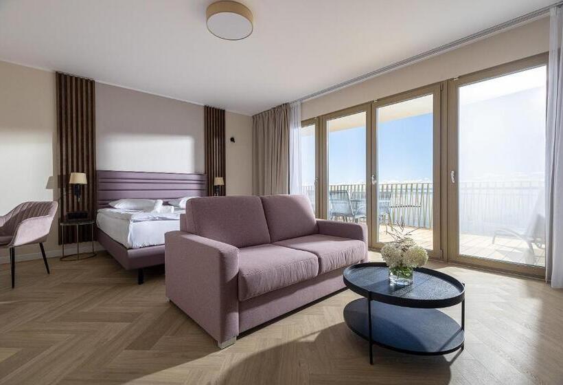 סוויטת ג'וניור נוף לים, Meridian