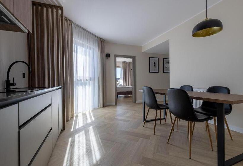 סוויטת ג'וניור נוף לים, Meridian