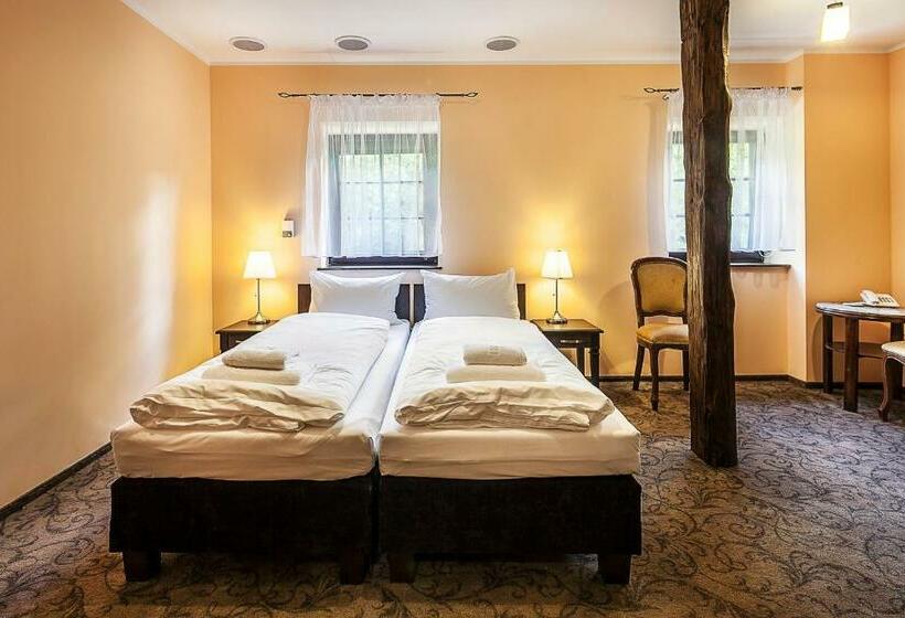 스탠다드 룸, Paå‚ac åagã³w