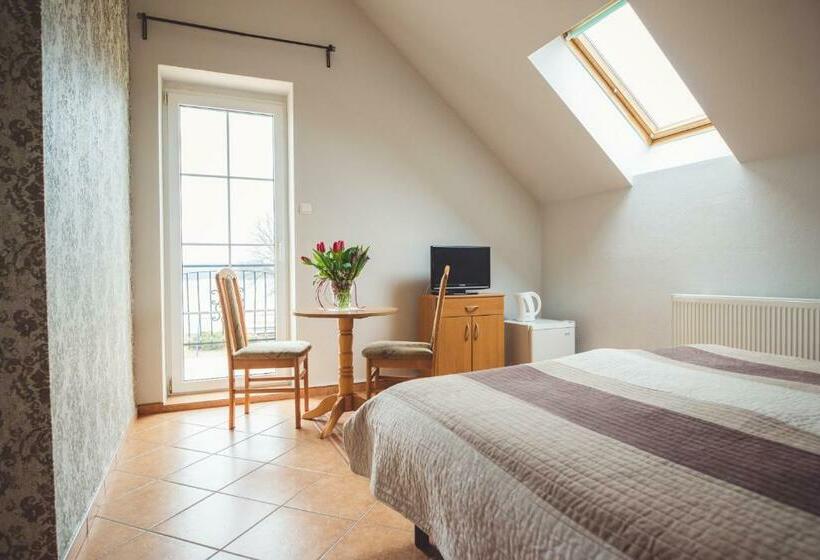 חדר סטנדרט נוף לאגם, Paradise