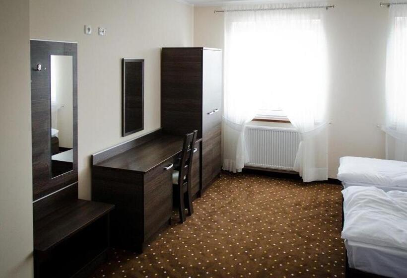 스탠다드 트리플 룸, Podkowa