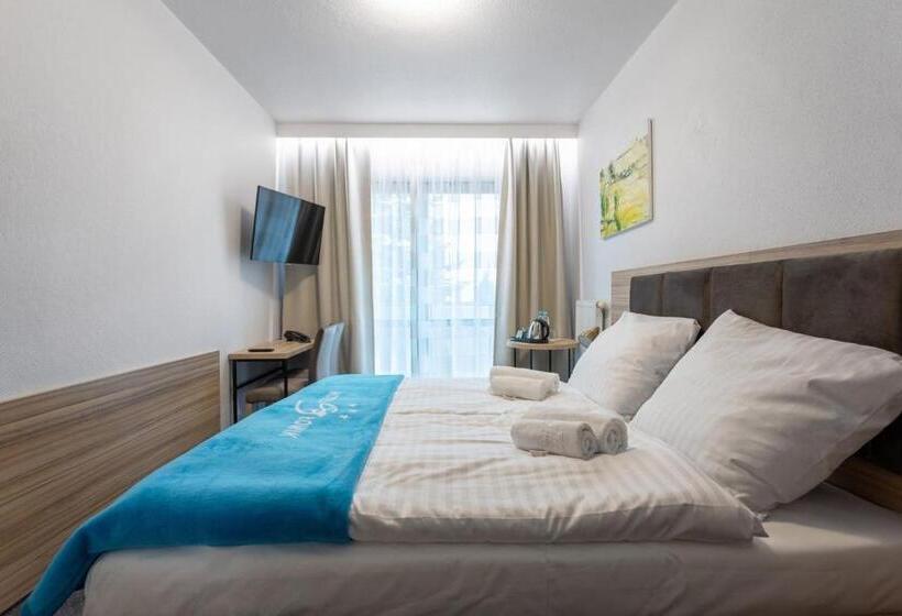 חדר סופריור יחיד, Słowik