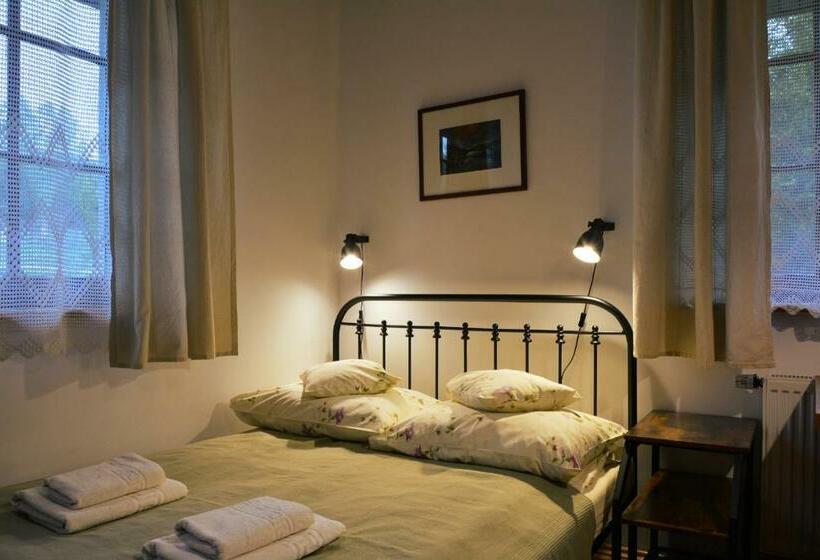 חדר אקונומי, Werchowyna