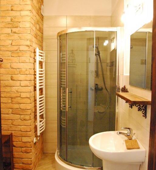 １ベッドルームアパートメント, Werchowyna