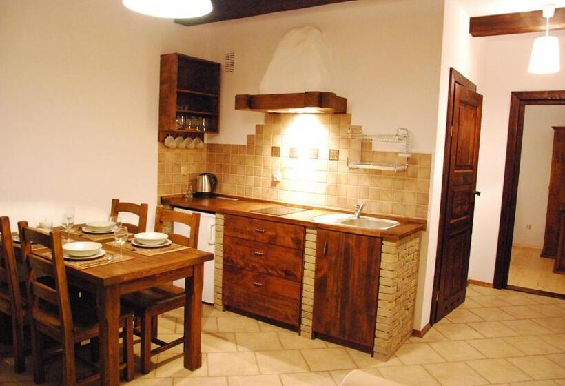 １ベッドルームアパートメント, Werchowyna